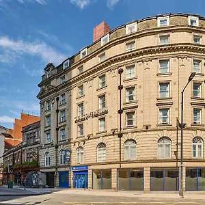 2* فندق ديسكفري -